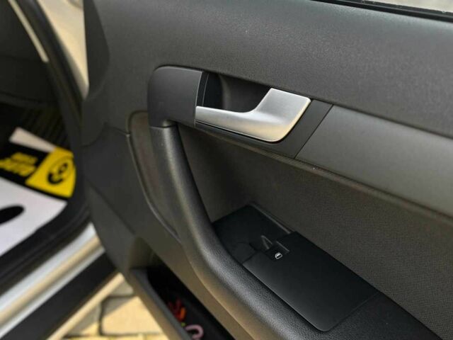 Серый Ауди А3, объемом двигателя 1.4 л и пробегом 219 тыс. км за 8800 $, фото 17 на Automoto.ua