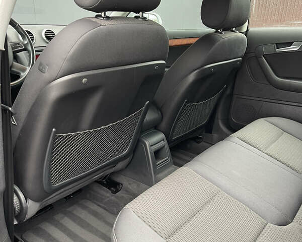 Сірий Ауді А3, об'ємом двигуна 1.98 л та пробігом 143 тис. км за 10599 $, фото 27 на Automoto.ua