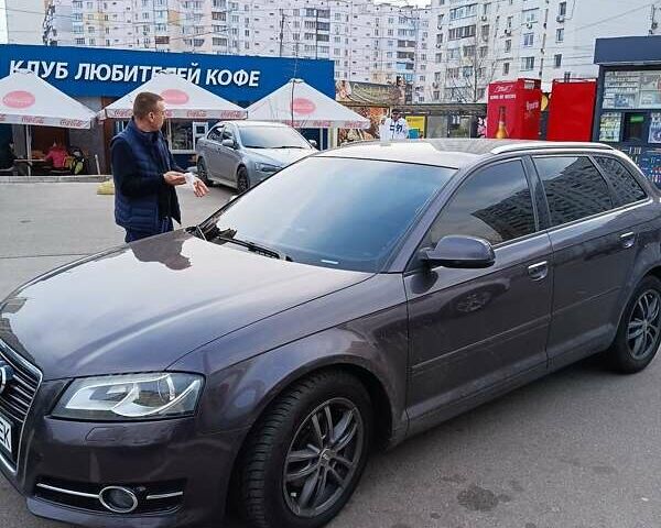 Сірий Ауді А3, об'ємом двигуна 1.6 л та пробігом 265 тис. км за 9499 $, фото 1 на Automoto.ua