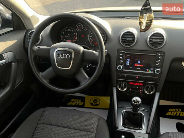 Серый Ауди А3, объемом двигателя 1.39 л и пробегом 219 тыс. км за 8800 $, фото 15 на Automoto.ua