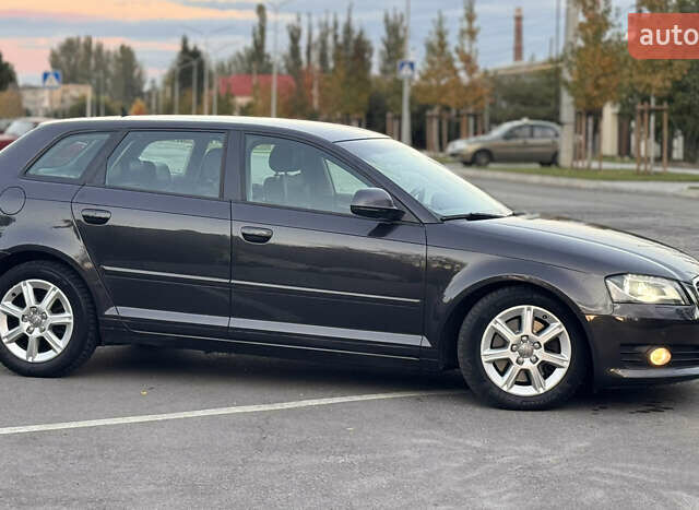 Серый Ауди А3, объемом двигателя 1.98 л и пробегом 220 тыс. км за 8999 $, фото 30 на Automoto.ua