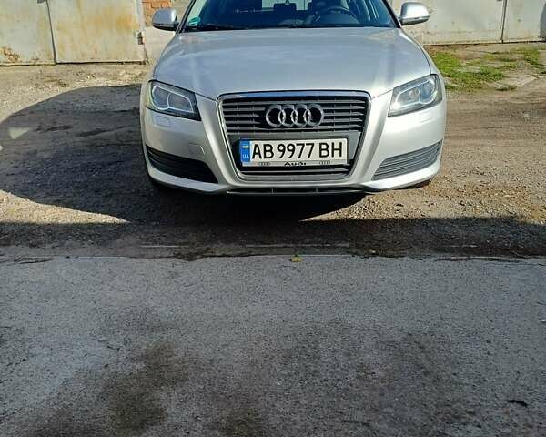 Серый Ауди А3, объемом двигателя 1.6 л и пробегом 197 тыс. км за 8500 $, фото 6 на Automoto.ua