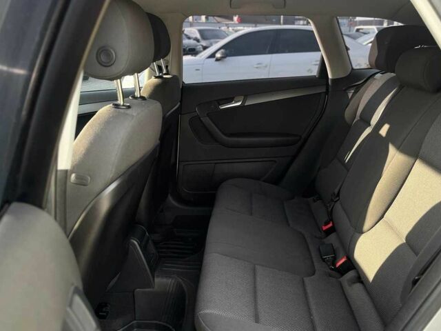 Серый Ауди А3, объемом двигателя 1.4 л и пробегом 219 тыс. км за 8800 $, фото 23 на Automoto.ua