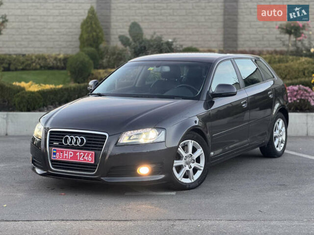 Серый Ауди А3, объемом двигателя 1.98 л и пробегом 220 тыс. км за 8999 $, фото 1 на Automoto.ua
