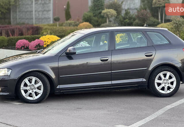 Серый Ауди А3, объемом двигателя 1.98 л и пробегом 220 тыс. км за 8999 $, фото 7 на Automoto.ua