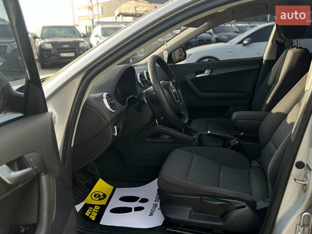 Серый Ауди А3, объемом двигателя 1.39 л и пробегом 219 тыс. км за 8800 $, фото 20 на Automoto.ua