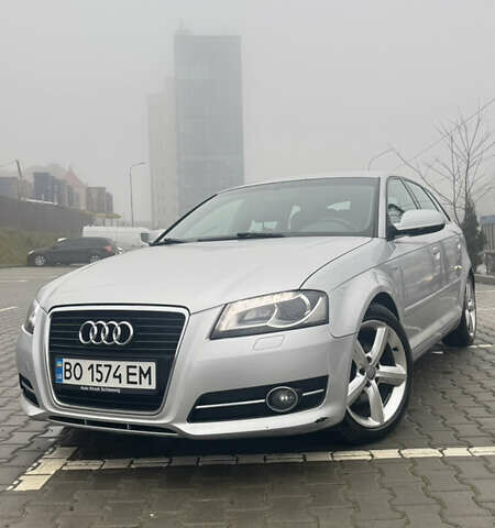 Серый Ауди А3, объемом двигателя 1.97 л и пробегом 248 тыс. км за 9000 $, фото 4 на Automoto.ua