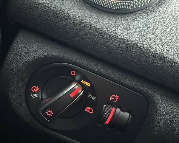 Сірий Ауді А3, об'ємом двигуна 1.6 л та пробігом 284 тис. км за 8700 $, фото 17 на Automoto.ua