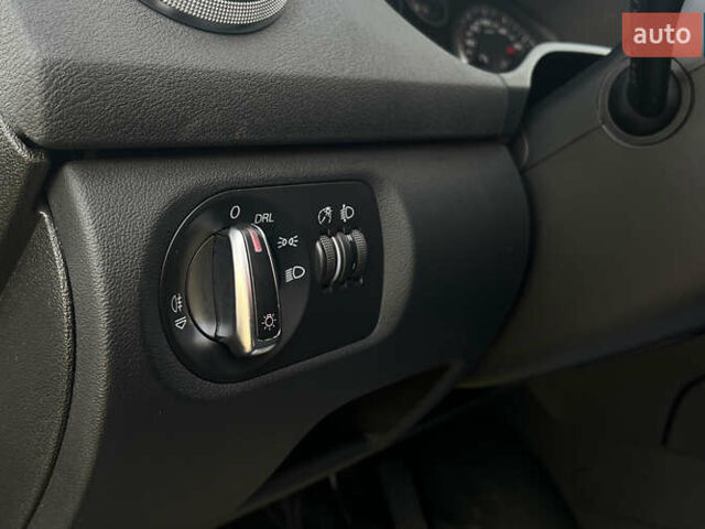 Серый Ауди А3, объемом двигателя 1.39 л и пробегом 219 тыс. км за 8800 $, фото 11 на Automoto.ua