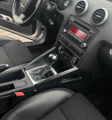 Серый Ауди А3, объемом двигателя 1.97 л и пробегом 248 тыс. км за 9000 $, фото 10 на Automoto.ua