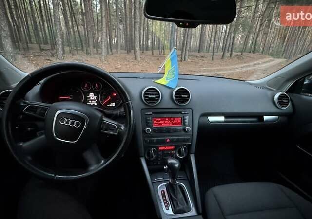Серый Ауди А3, объемом двигателя 1.6 л и пробегом 284 тыс. км за 7600 $, фото 16 на Automoto.ua