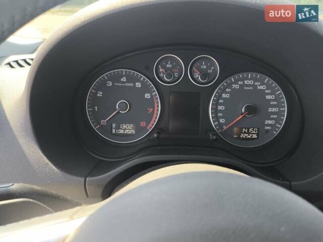 Серый Ауди А3, объемом двигателя 1.39 л и пробегом 225 тыс. км за 11200 $, фото 19 на Automoto.ua
