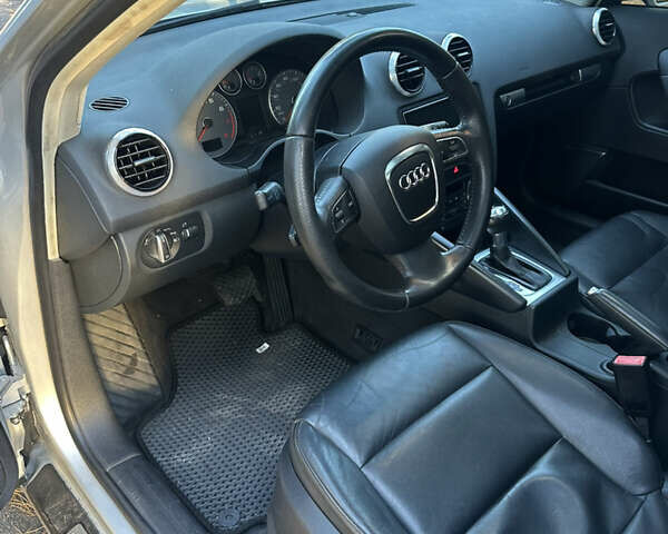 Сірий Ауді А3, об'ємом двигуна 1.98 л та пробігом 271 тис. км за 8399 $, фото 14 на Automoto.ua