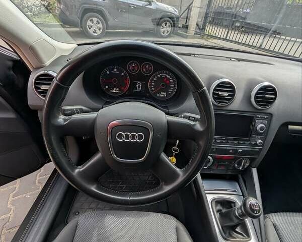 Сірий Ауді А3, об'ємом двигуна 1.6 л та пробігом 245 тис. км за 8700 $, фото 15 на Automoto.ua
