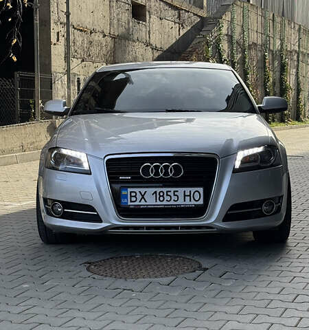 Сірий Ауді А3, об'ємом двигуна 1.8 л та пробігом 190 тис. км за 7500 $, фото 2 на Automoto.ua