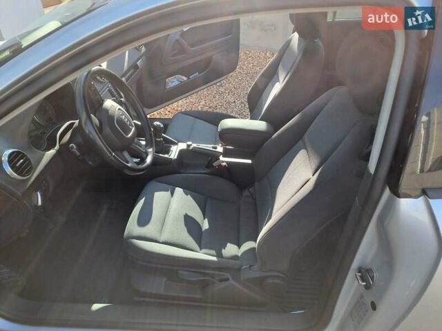 Серый Ауди А3, объемом двигателя 1.2 л и пробегом 87 тыс. км за 6000 $, фото 1 на Automoto.ua