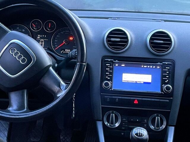 Сірий Ауді А3, об'ємом двигуна 1.2 л та пробігом 218 тис. км за 8000 $, фото 7 на Automoto.ua