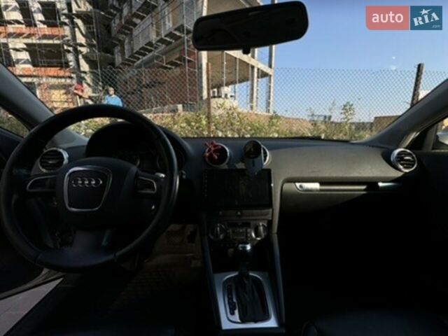 Сірий Ауді А3, об'ємом двигуна 1.98 л та пробігом 205 тис. км за 7000 $, фото 24 на Automoto.ua