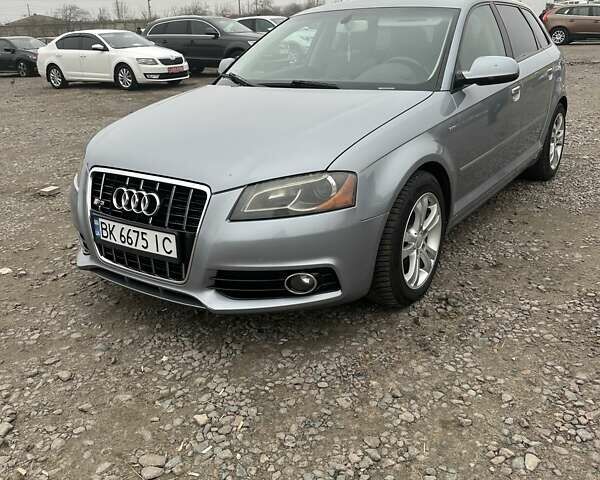 Серый Ауди А3, объемом двигателя 1.97 л и пробегом 275 тыс. км за 9500 $, фото 1 на Automoto.ua