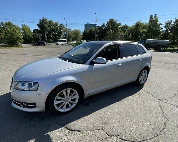 Серый Ауди А3, объемом двигателя 0 л и пробегом 297 тыс. км за 10700 $, фото 3 на Automoto.ua