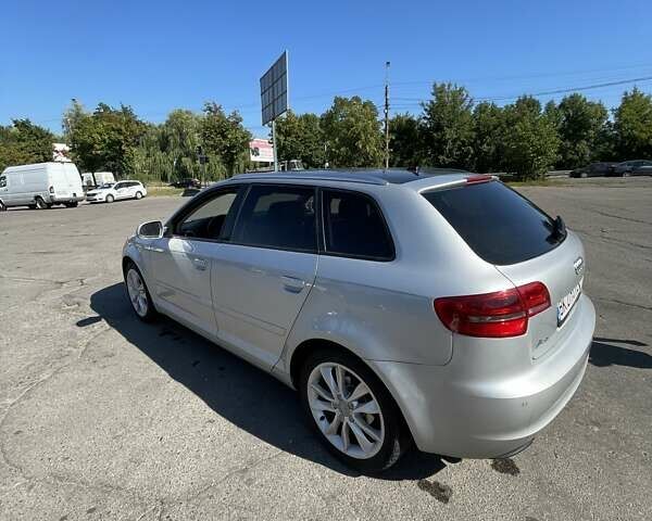 Серый Ауди А3, объемом двигателя 0 л и пробегом 297 тыс. км за 10700 $, фото 6 на Automoto.ua