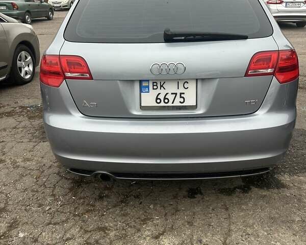 Серый Ауди А3, объемом двигателя 1.97 л и пробегом 275 тыс. км за 9500 $, фото 6 на Automoto.ua