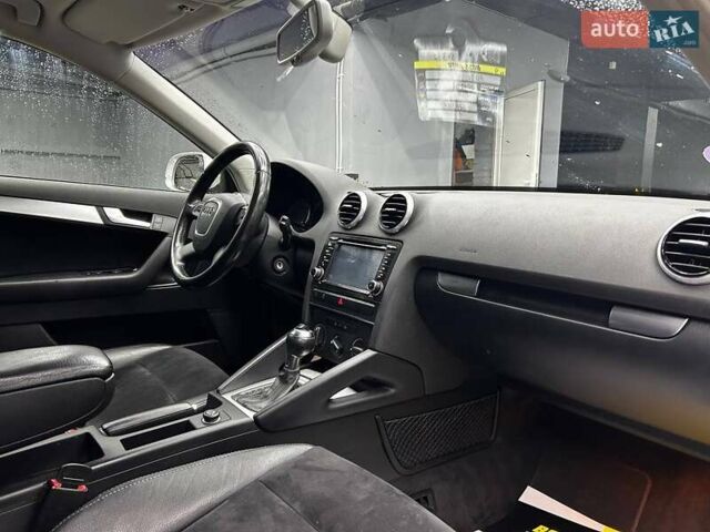 Серый Ауди А3, объемом двигателя 1.4 л и пробегом 193 тыс. км за 9800 $, фото 14 на Automoto.ua