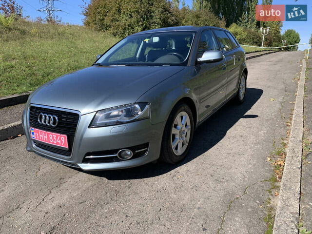 Сірий Ауді А3, об'ємом двигуна 1.8 л та пробігом 233 тис. км за 10850 $, фото 1 на Automoto.ua