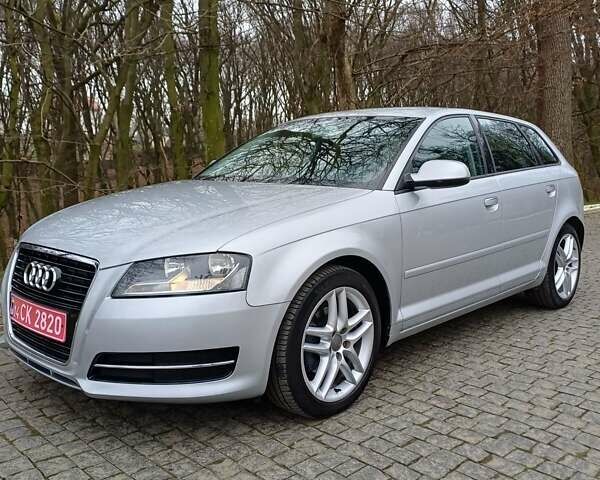 Серый Ауди А3, объемом двигателя 1.4 л и пробегом 193 тыс. км за 9400 $, фото 1 на Automoto.ua