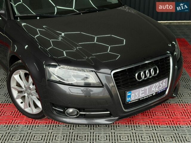 Серый Ауди А3, объемом двигателя 2 л и пробегом 242 тыс. км за 9500 $, фото 3 на Automoto.ua