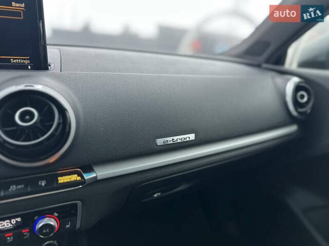 Сірий Ауді А3, об'ємом двигуна 1.4 л та пробігом 120 тис. км за 15500 $, фото 9 на Automoto.ua