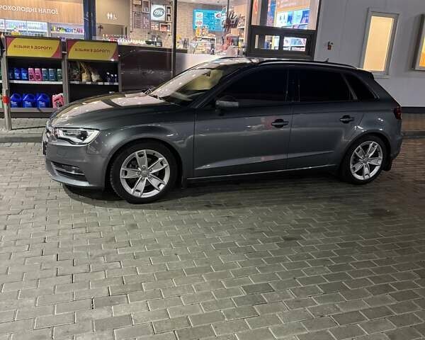 Серый Ауди А3, объемом двигателя 1.97 л и пробегом 167 тыс. км за 18000 $, фото 3 на Automoto.ua