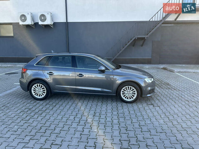 Ауді А3 2017 у Красилове на Automoto.ua Сірий Ауді А3, об'ємом двигуна 1.6 л та пробігом 138 тис. км за 17250 $, фото 7 на Automoto.ua