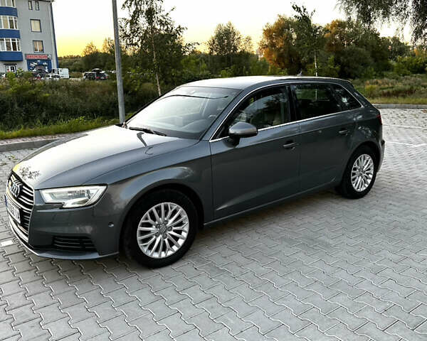 Сірий Ауді А3, об'ємом двигуна 1.6 л та пробігом 139 тис. км за 17300 $, фото 10 на Automoto.ua