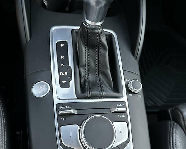 Сірий Ауді А3, об'ємом двигуна 1.6 л та пробігом 139 тис. км за 17300 $, фото 39 на Automoto.ua