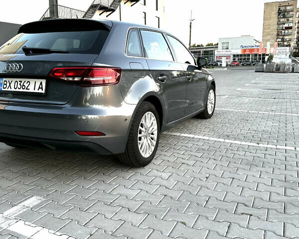 Сірий Ауді А3, об'ємом двигуна 1.6 л та пробігом 139 тис. км за 17300 $, фото 3 на Automoto.ua