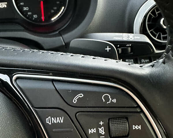 Сірий Ауді А3, об'ємом двигуна 1.6 л та пробігом 139 тис. км за 17300 $, фото 29 на Automoto.ua