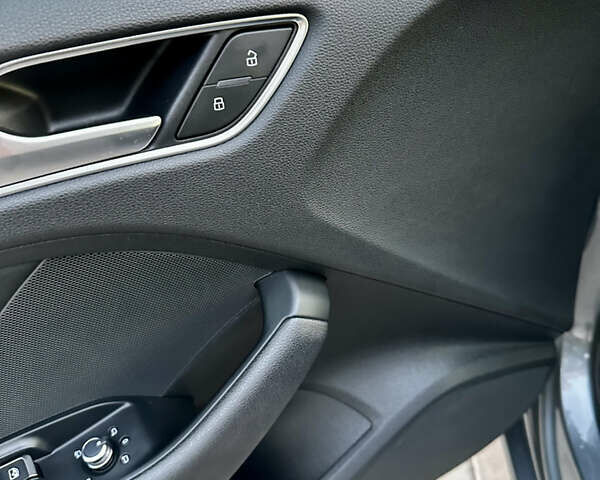 Ауді А3 2017 у Красилове на Automoto.ua Сірий Ауді А3, об'ємом двигуна 1.6 л та пробігом 138 тис. км за 17250 $, фото 38 на Automoto.ua