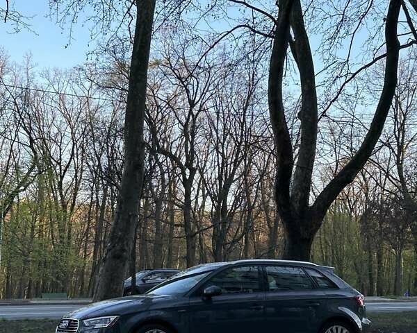 Ауди А3 2017 в Киеве на Automoto.ua Серый Ауди А3, объемом двигателя 1.4 л и пробегом 106 тыс. км за 19650 $, фото 5 на Automoto.ua