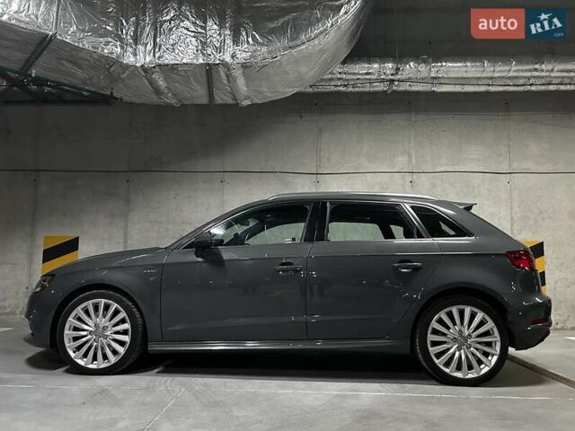 Ауди А3 2017 в Киеве на Automoto.ua Серый Ауди А3, объемом двигателя 1.4 л и пробегом 106 тыс. км за 19650 $, фото 4 на Automoto.ua