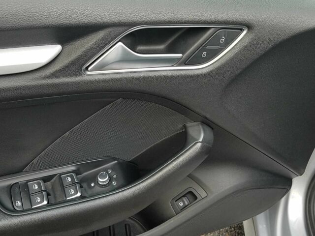 Сірий Ауді А3, об'ємом двигуна 1.4 л та пробігом 97 тис. км за 16900 $, фото 11 на Automoto.ua