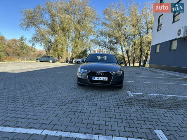 Ауді А3 2017 у Красилове на Automoto.ua Сірий Ауді А3, об'ємом двигуна 1.6 л та пробігом 138 тис. км за 17250 $, фото 1 на Automoto.ua