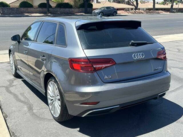 Сірий Ауді А3, об'ємом двигуна 1.4 л та пробігом 67 тис. км за 5350 $, фото 5 на Automoto.ua