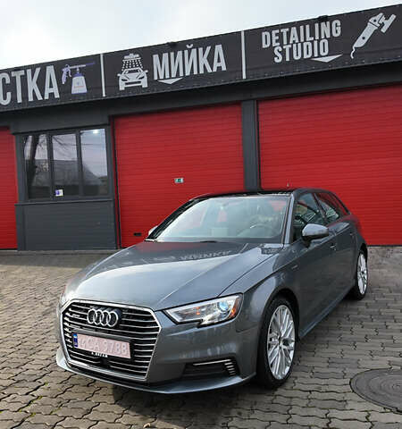 Сірий Ауді А3, об'ємом двигуна 0 л та пробігом 40 тис. км за 17500 $, фото 1 на Automoto.ua