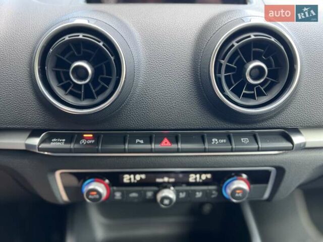 Серый Ауди А3, объемом двигателя 1.6 л и пробегом 175 тыс. км за 17950 $, фото 28 на Automoto.ua