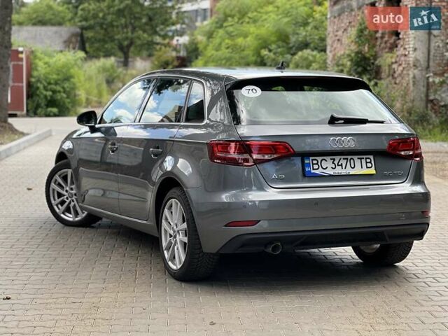 Серый Ауди А3, объемом двигателя 1.6 л и пробегом 175 тыс. км за 17950 $, фото 7 на Automoto.ua