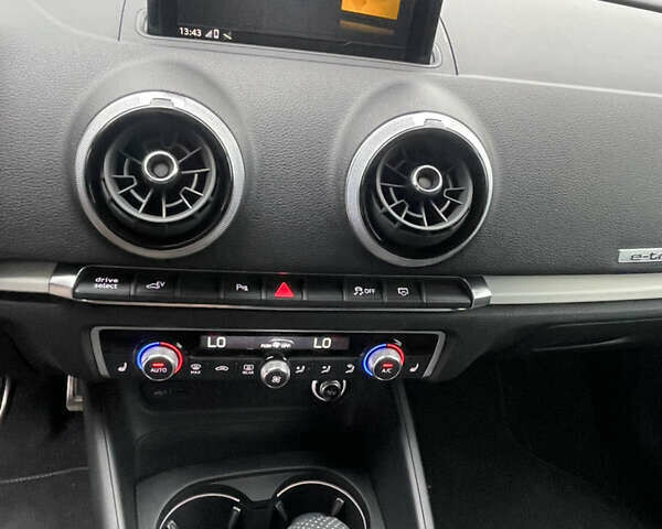 Сірий Ауді А3, об'ємом двигуна 0 л та пробігом 74 тис. км за 23999 $, фото 25 на Automoto.ua