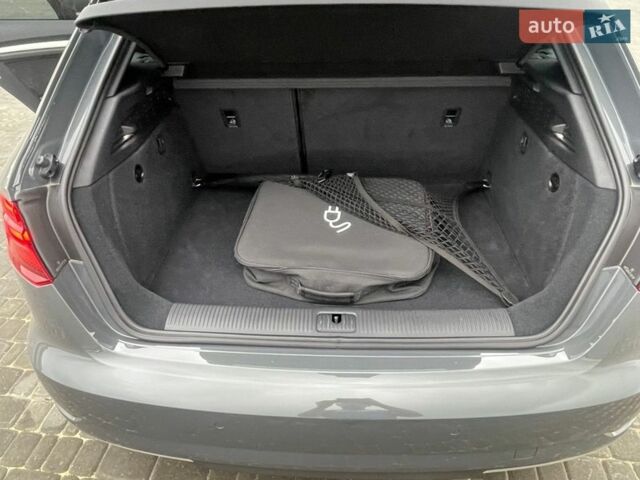 Серый Ауди А3, объемом двигателя 1.4 л и пробегом 75 тыс. км за 26500 $, фото 32 на Automoto.ua