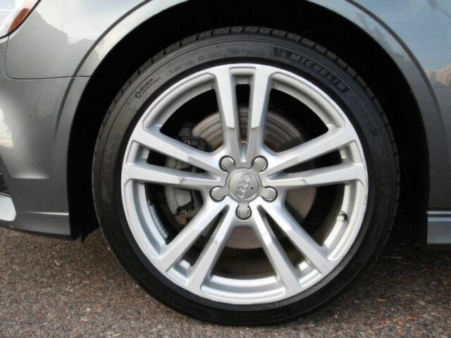 Серый Ауди А3, объемом двигателя 2 л и пробегом 30 тыс. км за 10600 $, фото 14 на Automoto.ua