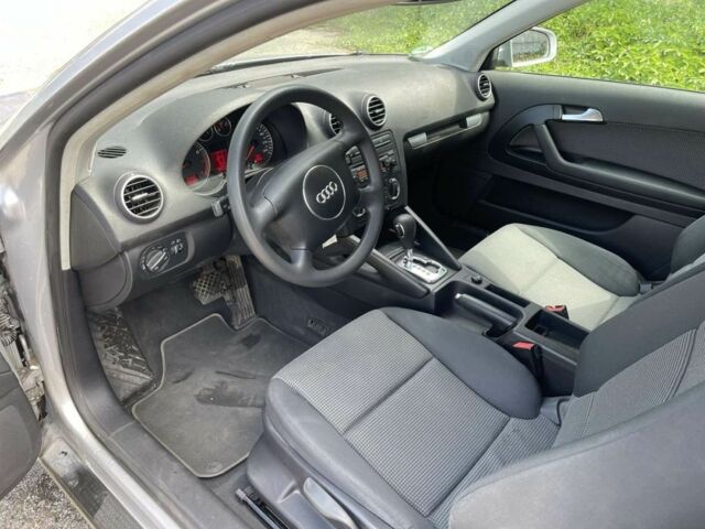 Серый Ауди А3, объемом двигателя 1.6 л и пробегом 260 тыс. км за 6300 $, фото 2 на Automoto.ua